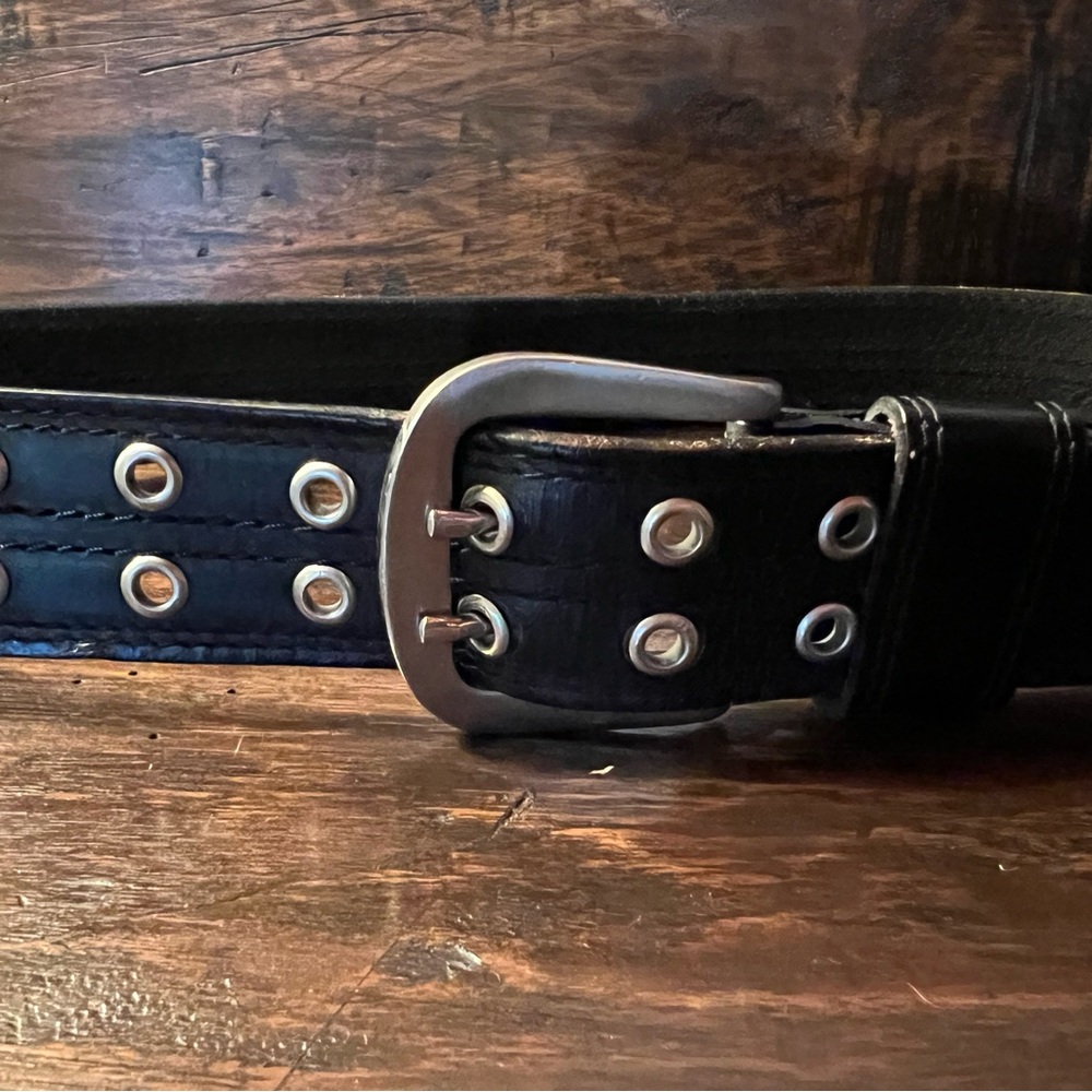 Women’s Blk leather belt